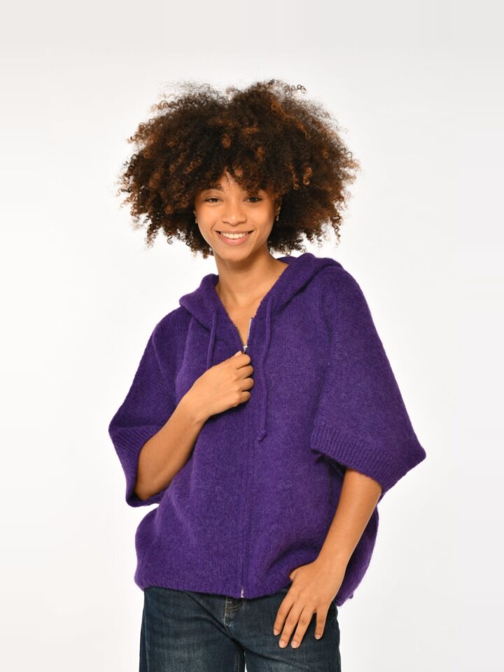Cléo – Pull zippé à capuche oversize, manches 3/4 – Gris Foncé