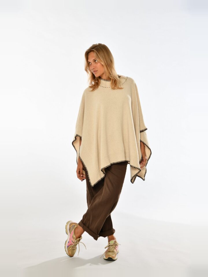 Tally – Poncho oversize en cachemire – Biscotto
