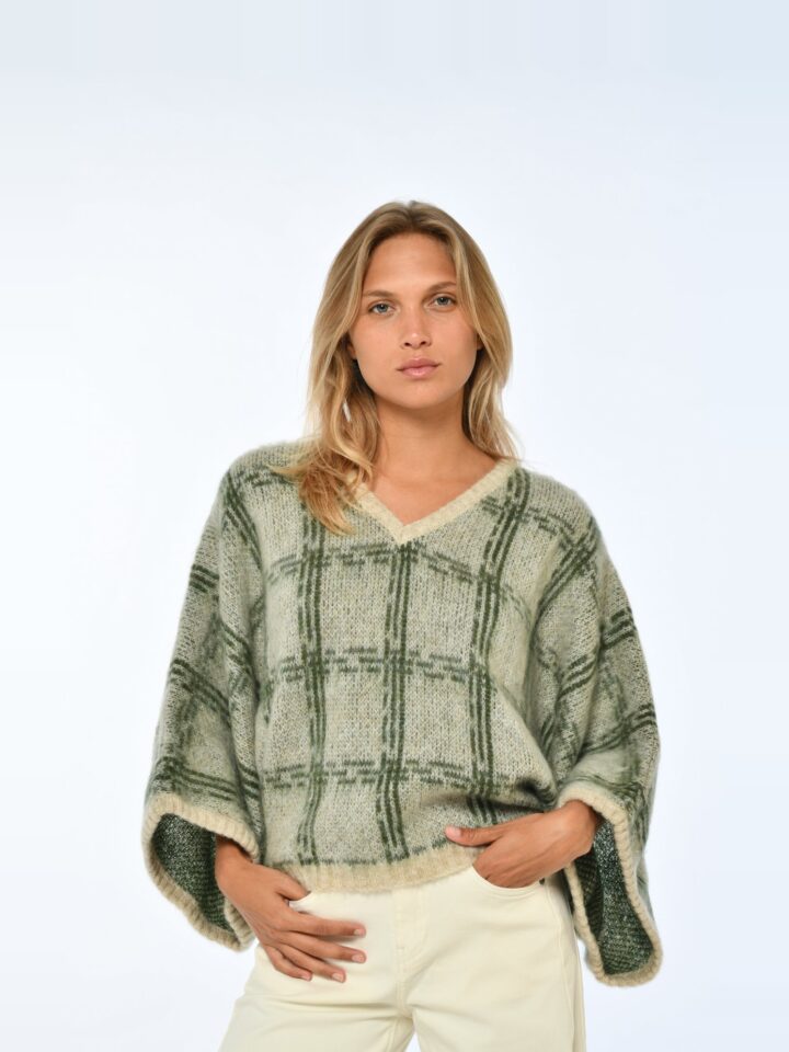 Tina – Pull col V oversize à carreaux – Kaki